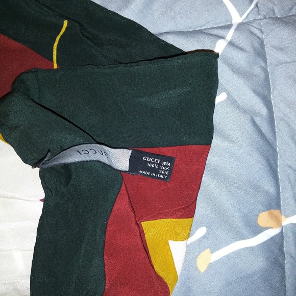 Large oversized Gucci wrap/Scarf - Picture 7 of 7